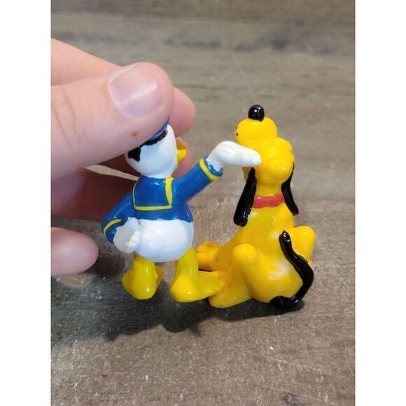 Disney Pluto Donald Duck toy figure set - Picture 4 of 5